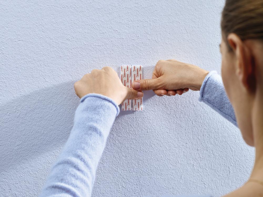 Tesa - Verstelbare zelfklevende spijker voor alle soorten muren (max 2x2kg)