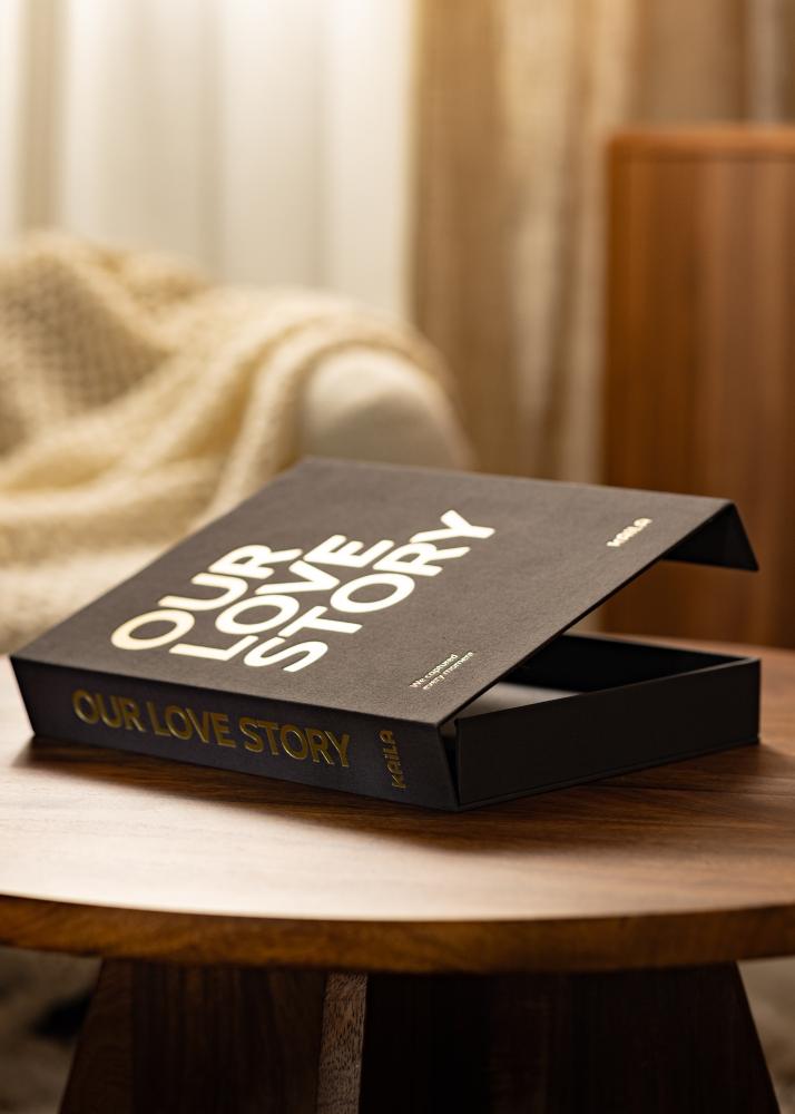 KAILA OUR LOVE STORY Black - Coffee Table Photo Album (60 Zwarte zijden)