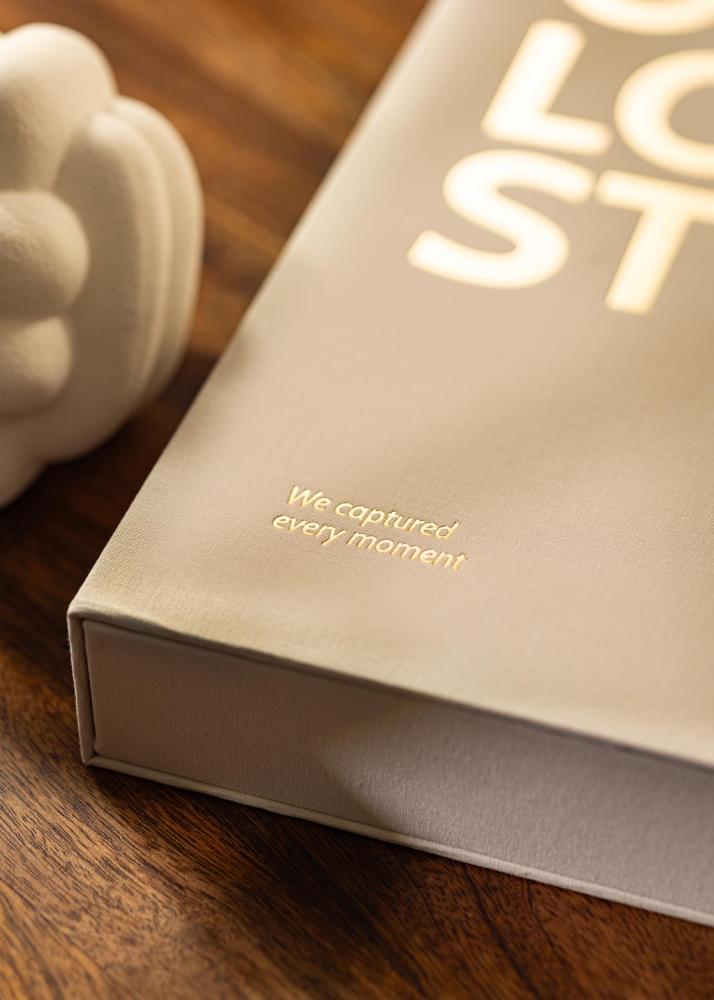 KAILA OUR LOVE STORY Creme - Coffee Table Photo Album (60 Zwarte zijden)